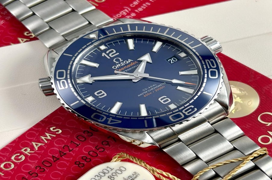 Seamaster Planet Ocean M ۶۰۰