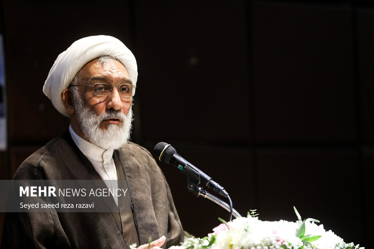 پورمحمدی: مذاکره باید همراه با عزت و قدرت باشد - خبرگزاری گزارشگر آی تی | اخبار ایران و جهان