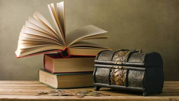 معرفی مجموعه ای از آثار شاخص در ادبیات زبان اصلی